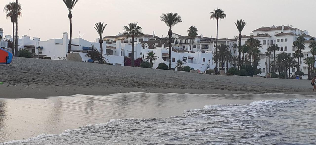 Centro Playa De Sabinillas Manilva サン・ルイス・デ・サビニリャス エクステリア 写真